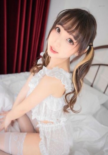 《年轻的女教师2》在线观看_BD国语免费在线观看