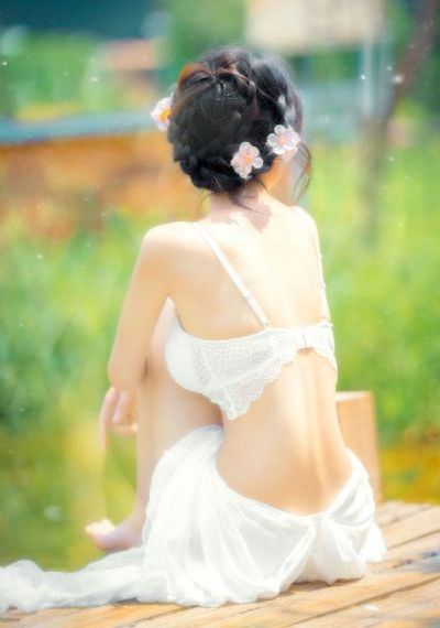 美丽的小蜜桃4_剧情片在线观看视频