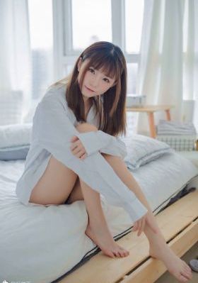 与黑帮老大的女主第一季免费_720韩国电影在线观看