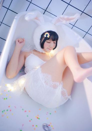 十四岁女孩用爸爸搂睡觉好吗_欧美电影在线